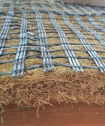 抗沖生物毯在水下邊坡防護應(yīng)用